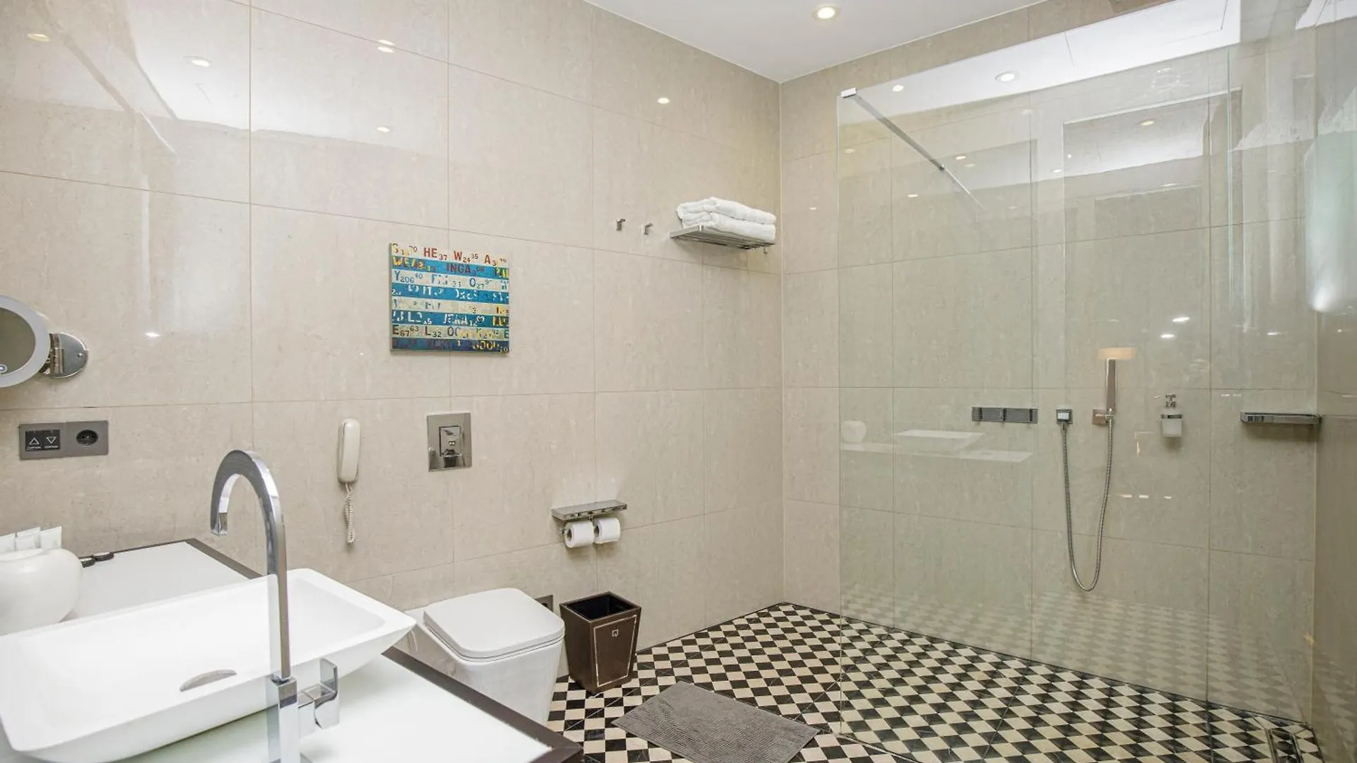 Beautiful Trendy Spacious Apartment Very Central Location Barcelona